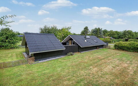 Ragnborg - 700M from the Sea: Grass, Roof, House, Home, Cottage, Rural Area, Groundcover, Lawn, Garden, Slope