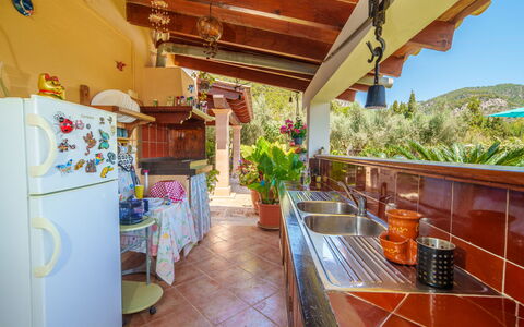 Cas Pobler: Houseplant, Flowerpot, Resort, Wood Stain, Chair, Shade, Eco Hotel, Hacienda, Backyard, Balcony