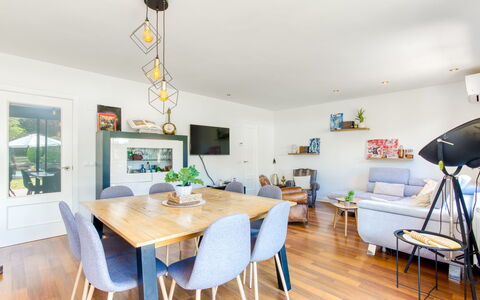 La Suntuosidad – Torremirona: Furniture, Interior Design, Flooring, Wood, Table, Chair, Kitchen & Dining Room Table, Floor, Ceiling, Dining Room