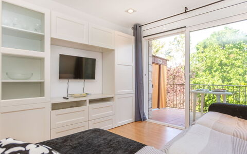 Sant Eloi: Furniture, Interior Design, Flooring, Wood, Floor, Room, Bed, Ceiling, Bedroom, Home
