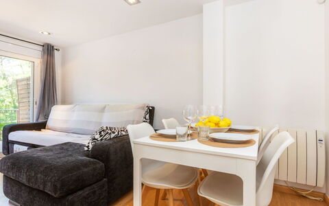 Sant Eloi: Furniture, Interior Design, Flooring, Wood, Couch, Floor, Room, Home, Living Room, Apartment
