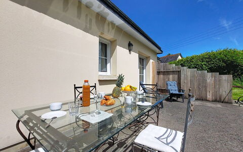 Les Cerisiers: Swimming Pool, Resort, Home, Eco Hotel, Estate, Patio, Villa, Courtyard, Design, Outdoor Furniture