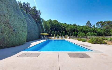Chateau Payan: Blue, Swimming Pool, Leisure, Garden, Hedge, Water Feature, Landscaping, Evergreen