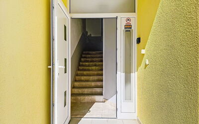 Accommodation:&nbsp;Rondine 142.2