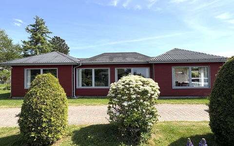 Velena - 150M from the Sea: Building, Window, House, Roof, Home, Residential Area, Shrub, Cottage, Land Lot, Siding