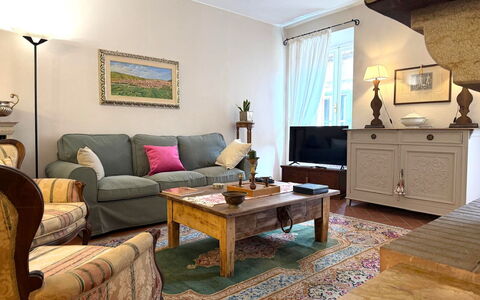 La Dimora del Leone: Furniture, Interior Design, Couch, Flooring, Wood, Living Room, Room, Floor, Table, Picture Frame