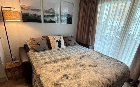Snowfun B: Furniture, Bed, Interior Design, Bedroom, Wall, Flooring, Floor, Wood, Linens, Room