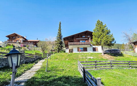 Casa Peist: House, Landscape, Cottage, Rural Area, Home, Village, Meadow, Slope, Farmhouse