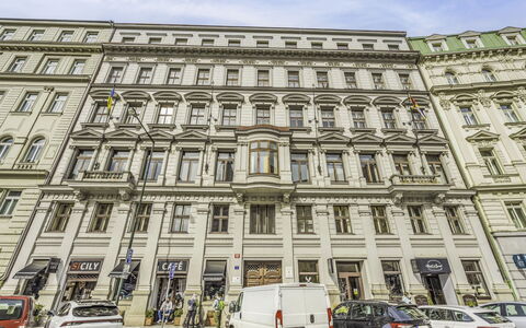 Senovazne: Building, Urban Area, City, Facade, Town, Apartment, Metropolitan Area, Street, Metropolis, Commercial Building