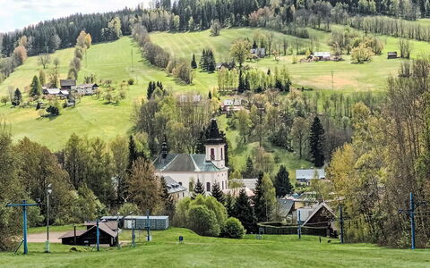 Rokytnice Nad Jizerou 2: Tree, Mountainous Landforms, Nature, Hill, Landscape, Highland, Mountain, Rural Area, Hill Station