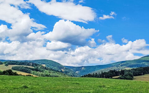 U Tří Medvědů: Sky, Cloud, Blue, Daytime, Grass, Green, Natural Environment, Nature, Mountainous Landforms, Cumulus