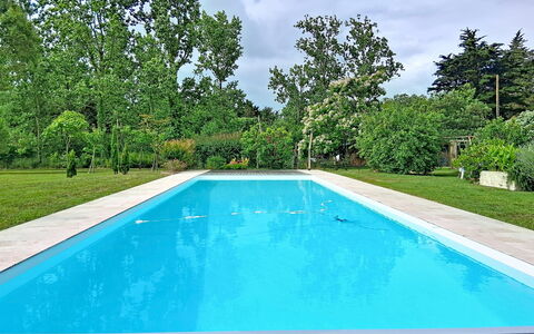 Mouleron: Balcony, Villa