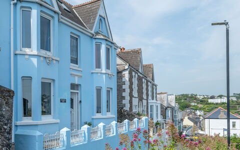 Smugglers View: Blue, Home, Architecture, House, Residential Area, Balcony, Paint, Villa, Siding