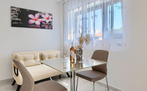Accommodation:&nbsp;Nena 192.2