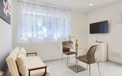 Accommodation:&nbsp;Nena 192.2
