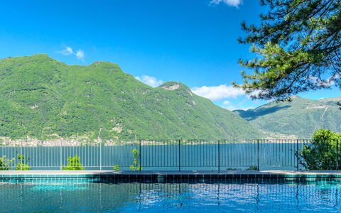 Nesso 10: Balcony, Villa