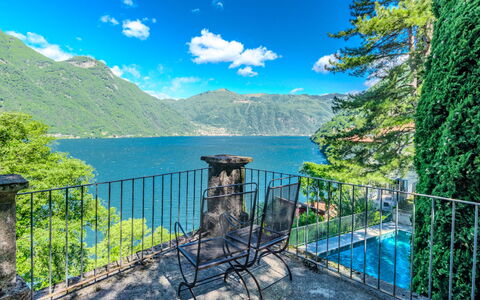 Nesso 10: Balcony, Villa