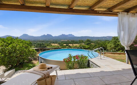 View: Balcony, Villa
