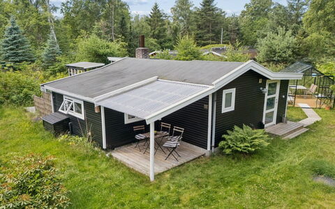 Nis - 1.4Km from the Sea: Roof, House, Home, Cottage, Siding, Garden Buildings, Estate, Yard, Porch, Shed