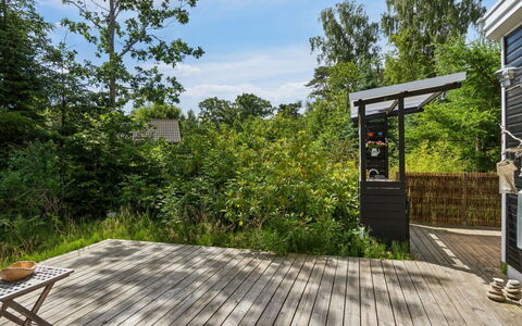 Nis - 1.4Km from the Sea: Wood, Wood Flooring, Hardwood, Land Lot, Deck, Plank, Wood Stain, Garden, Shade, Backyard