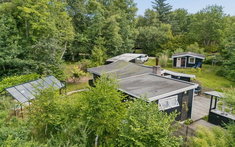 Nis - 1.4Km from the Sea: Roof, Rural Area, Plant Community, Land Lot, Cottage, Garden, Estate, Village, Plantation, Landscaping