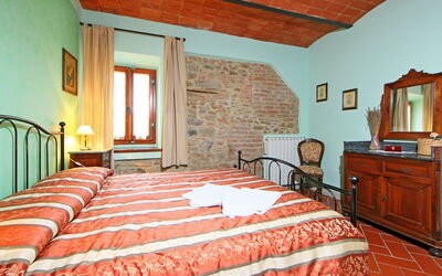Accommodation:&nbsp;Lucia 885.4