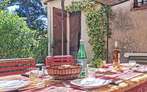 Villa le Cédre 17: Interior Design, Flooring, Floor, Ceiling, Apartment, Shade, Chair, Light Fixture, Lamp, Houseplant