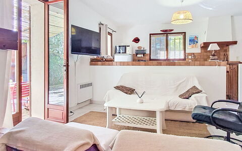 Villa le Cédre 17: Interior Design, Flooring, Floor, Ceiling, Apartment, Shade, Chair, Light Fixture, Lamp, Houseplant