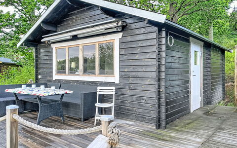 Sjöarpstugan: Wood, Cottage, Siding, Home, Door, Garden Buildings, Plank, Log Cabin, Hardwood, Porch