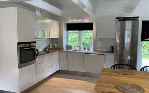Stanko - 300M from the Sea: Flooring, Countertop, Kitchen, Furniture, Wood, Interior Design, Kitchen Appliance, Floor, Cabinetry, Major Appliance