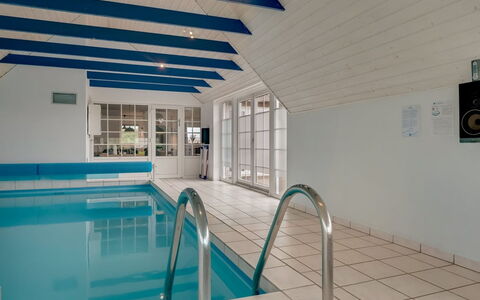 Hildegard - 50M from the Sea: Flooring, Floor, Ceiling, Interior Design, Swimming Pool, Furniture, Composite Material, Resort, Chair, Design