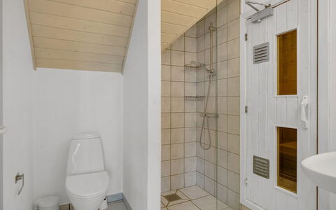 Hildegard - 50M from the Sea: Floor, Flooring, Plumbing Fixture, Wall, Wood, Interior Design, Bathroom, Ceiling, Toilet, Room