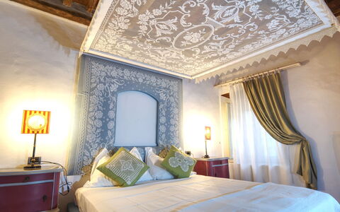 I Tre Camini: Interior Design, Wall, Furniture, Bedroom, Linens, Ceiling, Bed Sheet, Textile, Bed, Bedding