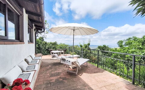 Cuculo: Furniture, Chair, Outdoor Furniture, Balcony, Outdoor Table, Garden, Deck, Shade, Patio, Porch