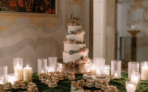 Villa Veneta - Historic Villa in the Prosecco Hill: Tablecloth, Dessert, Food, Centrepiece, Floristry