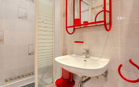 Villerville: Red, Flooring, Plumbing Fixture, Interior Design, Floor, Bathroom, Bathroom Sink, Plumbing, Room, Tap