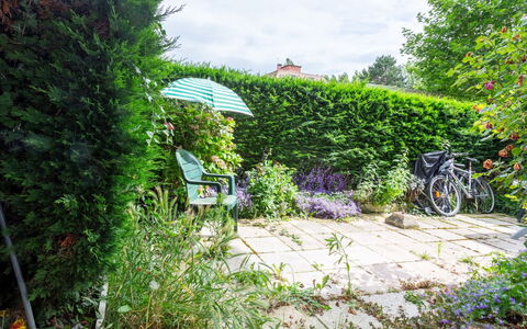 Les Portes de la Mer: Green, Shrub, Garden, Groundcover, Bicycle Fork