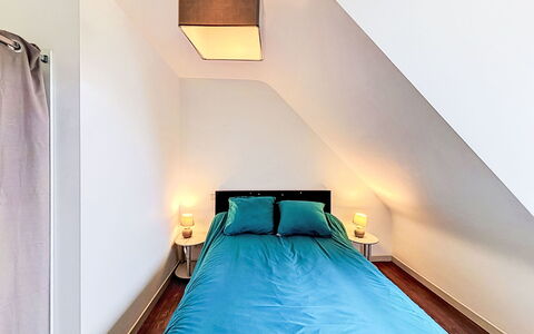 Maison Kergrosse: Furniture, Interior Design, Floor, Flooring, Wall, Bed, Wood, Bedroom, Ceiling, Room
