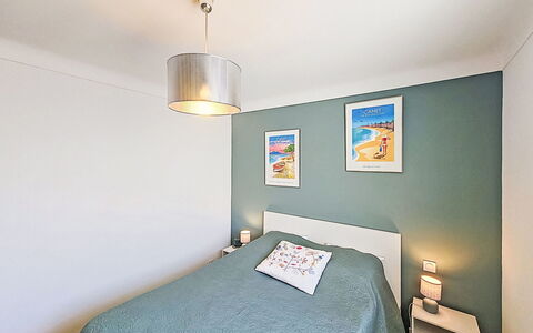 Croix du Sud: Furniture, Interior Design, Bed, Bedroom, Wall, Flooring, Floor, Bed Sheet, Ceiling, Bedding