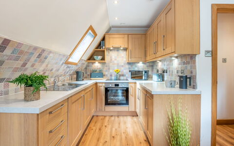 Glengarry Combi: Kitchen, Countertop, Interior Design, Flooring, Furniture, Wood, Cabinetry, Kitchen Appliance, Floor, Ceiling