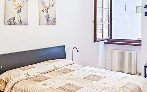 Edera: Bed, Furniture, Interior Design, Bedding, Bedroom, Bed Sheet, Floor, Wall, Flooring, Room
