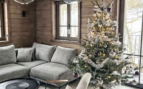 Pod Hvězdami: Furniture, Interior Design, Wood, Light Fixture, Home, Flooring, Chair, Lighting, Living Room, Chandelier