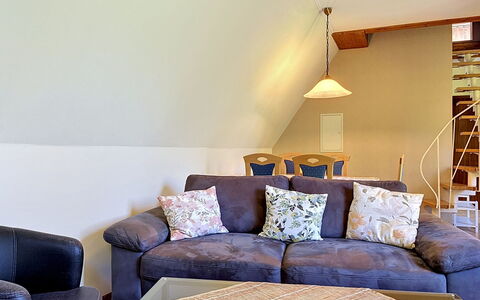 Schömbs: Furniture, Interior Design, Flooring, Floor, Couch, Wall, Room, Ceiling, Wood, Living Room