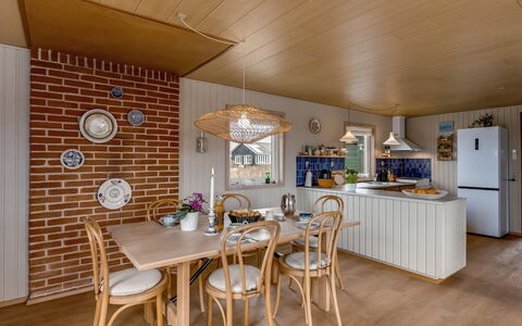 Sida - 400M from the Sea: Blue, Cottage, House, Home, Farmhouse, Estate, Siding