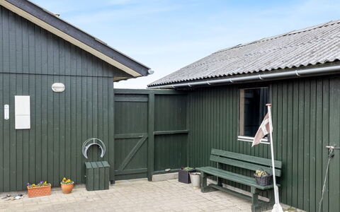 Sida - 400M from the Sea: Blue, Cottage, House, Home, Farmhouse, Estate, Siding