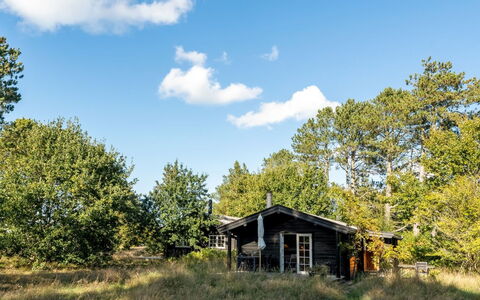 Sigref - 4Km from the Sea: Thatching, Cottage, House, Roof, Home, Farmhouse, Hut, Estate, Village