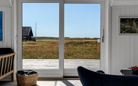 Toska - 800M from the Sea: Blue, Cottage, House, Home, Farmhouse, Estate, Siding