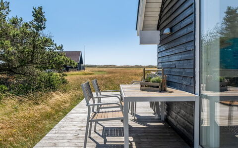 Toska - 800M from the Sea: Blue, Cottage, House, Home, Farmhouse, Estate, Siding