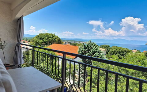 Emma: Residential Area, Balcony, Eco Hotel, Resort Town, Fence, Handrail