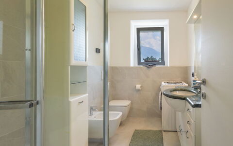 Isola Verde Garden Home: Bathroom, Flooring, Interior Design, Plumbing Fixture, Bathroom Sink, Floor, Wall, Sink, Ceiling, Tap